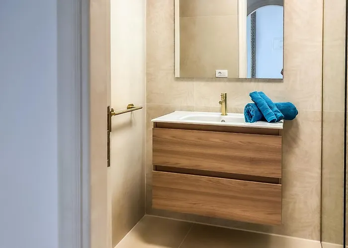 Apartamento Callao Salvaje, Vistas Y Confort